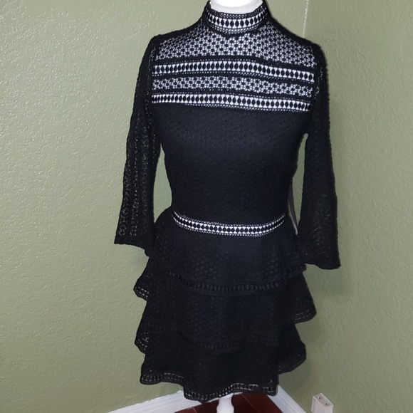 black lace panel tiered mini dress